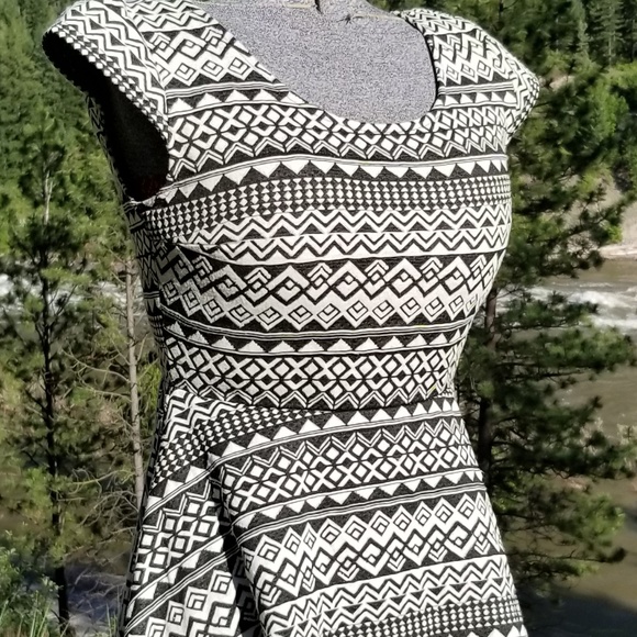 SOLD! NWOT Aztec Boho Skater Dress - Picture 3 of 4